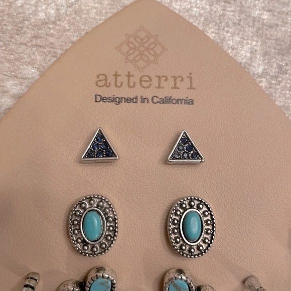 Brand New Atterri Southwest Silver Tone & Turquoise Set of 5 Pairs of Earrings - Picture 6 of 12